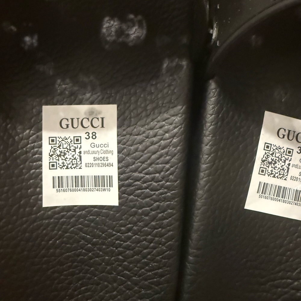 Gucci Black Slides with cut out logo. Size 38. - Picture 2 of 4